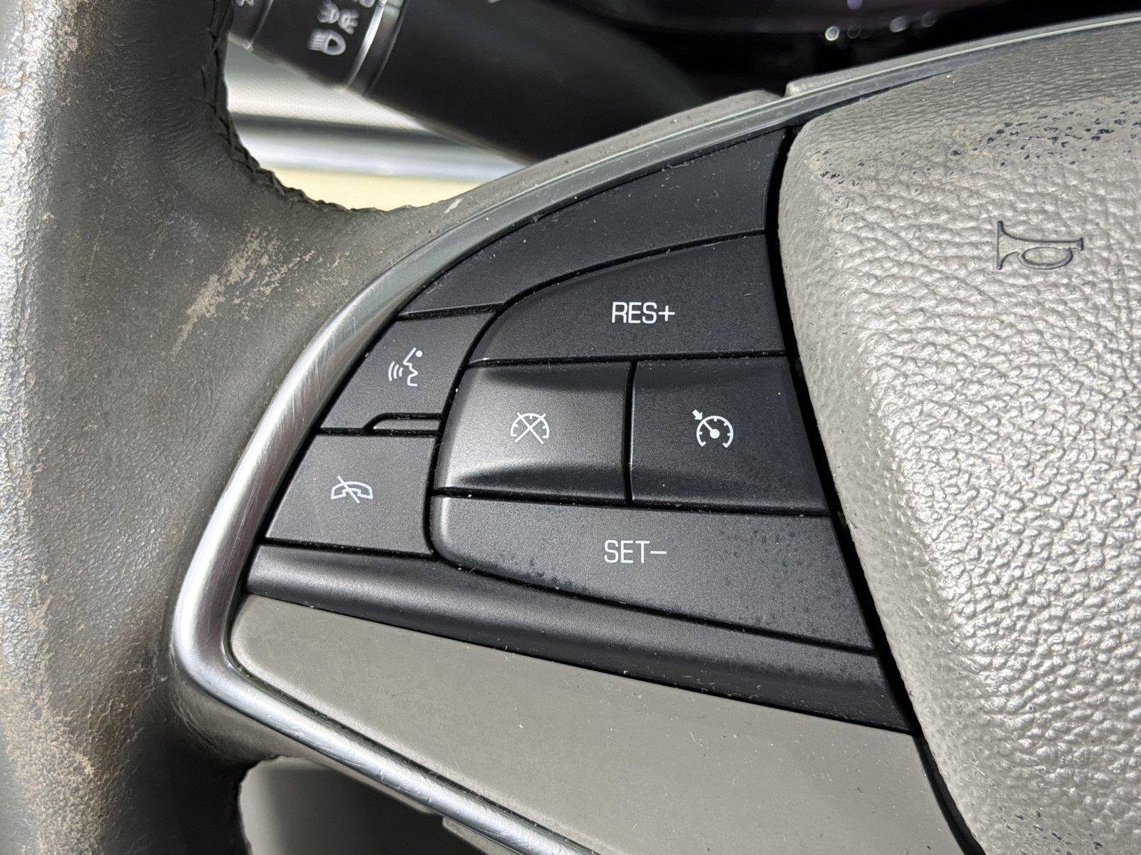 Used 2017 Cadillac XT5 Luxury FWD image 24