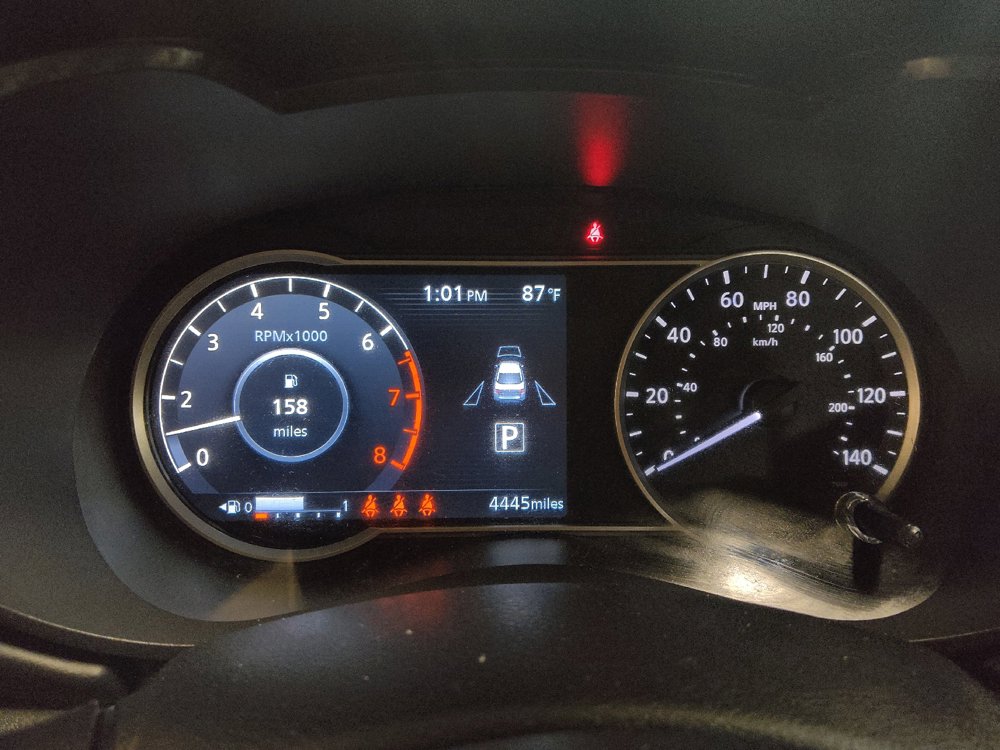 Used 2025 Nissan Versa SR w/ Trunk Package FWD image 23