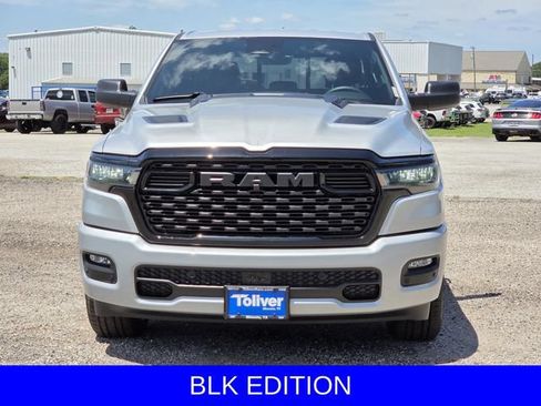 New 2026 RAM 1500 Express AWD/4WD image 3