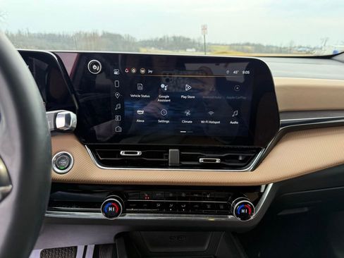 Used 2025 Chevrolet Equinox ACTIV image 39