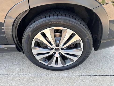 Used 2019 Subaru Ascent Limited AWD/4WD image 11