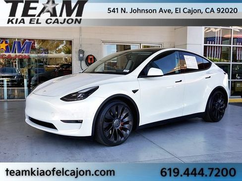 Used 2022 Tesla Model Y Performance image 5