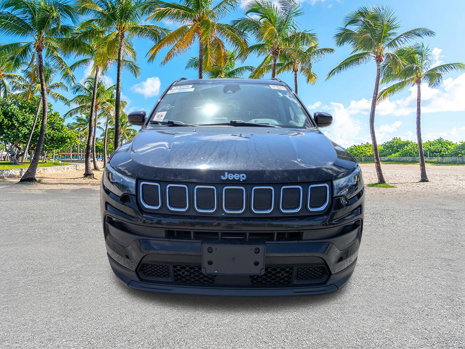Used 2022 Jeep Compass Latitude w/ Sun and Sound Group AWD/4WD image 10