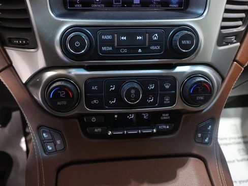 Used 2015 Chevrolet Tahoe LTZ AWD/4WD image 28