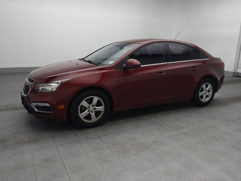 Used 2016 Chevrolet Cruze LT FWD image 2