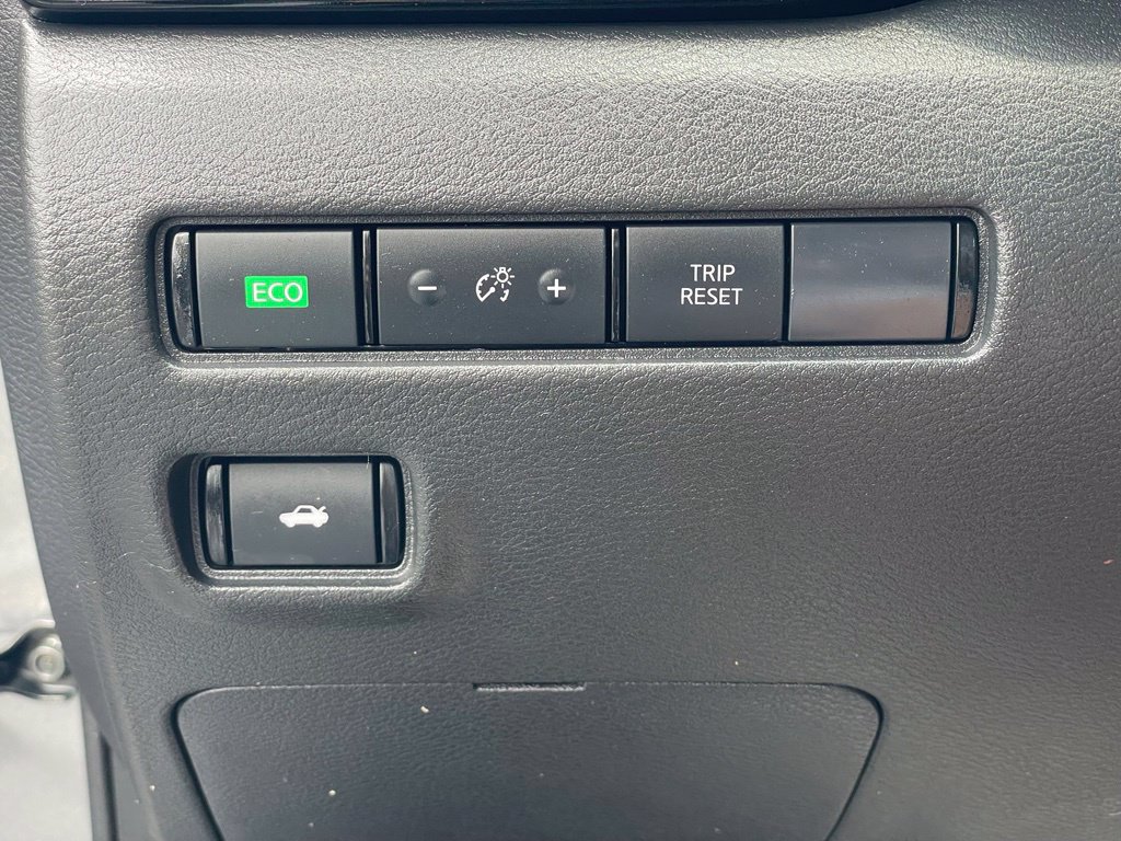 Certified 2023 Nissan Sentra SV w/ All-Weather Package FWD image 16