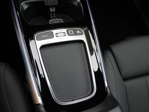 New 2026 Mercedes-Benz GLB 250 4MATIC image 28