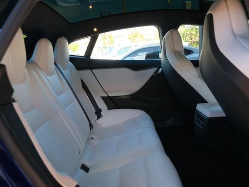 Used 2018 Tesla Model S 75D image 29