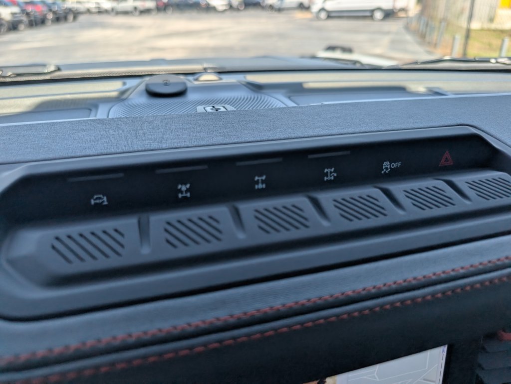 New 2026 Ford Bronco Raptor w/ Interior Carbon Fiber Pack AWD/4WD image 29