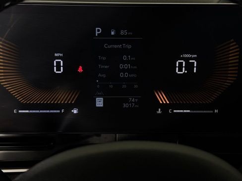 Used 2025 Kia Carnival EX FWD image 15
