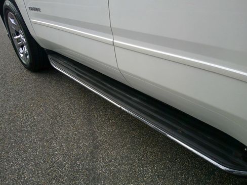 Used 2016 Chevrolet Tahoe LTZ AWD/4WD image 19