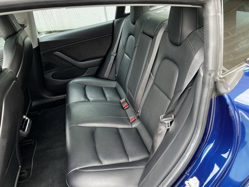 Used 2018 Tesla Model 3 Long Range RWD image 18