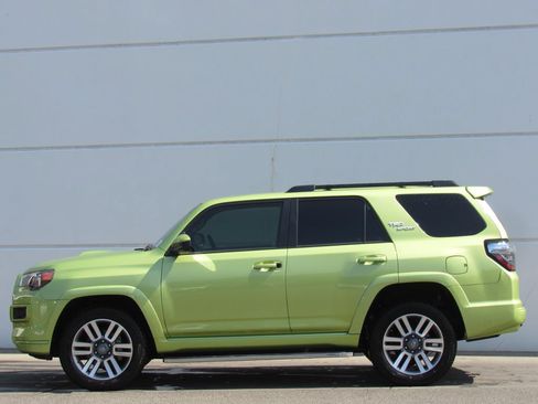 Certified 2023 Toyota 4Runner TRD Sport AWD/4WD image 4