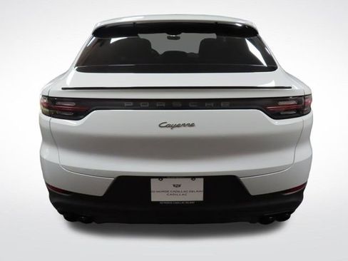 Used 2023 Porsche Cayenne Platinum Edition image 4