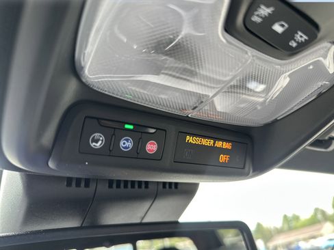 New 2025 Chevrolet Colorado LT w/ Advanced Trailering Package image 16