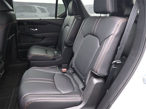 New 2025 Honda Pilot TrailSport image 14