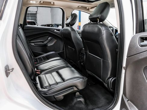 Used 2019 Ford Escape SEL image 42