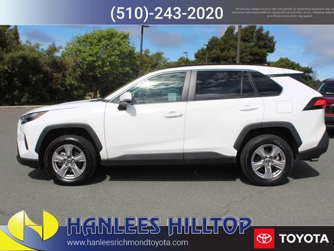 Used 2025 Toyota RAV4 XLE image 2