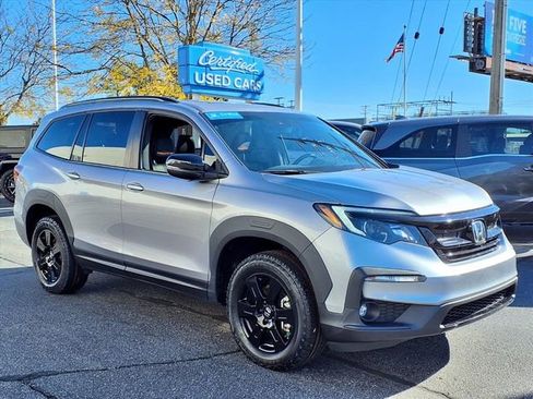 Certified 2022 Honda Pilot TrailSport image 3