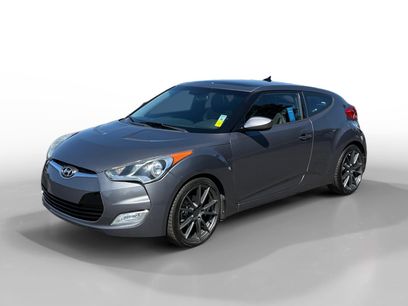 Used 2013 Hyundai Veloster w/ Style Pkg