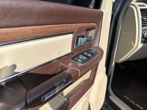 Used 2015 RAM 2500 Laramie w/ Convenience Group image 23