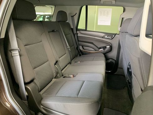 Used 2018 Chevrolet Tahoe LS AWD/4WD image 30