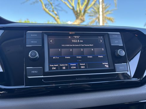 Used 2024 Volkswagen Taos S image 21