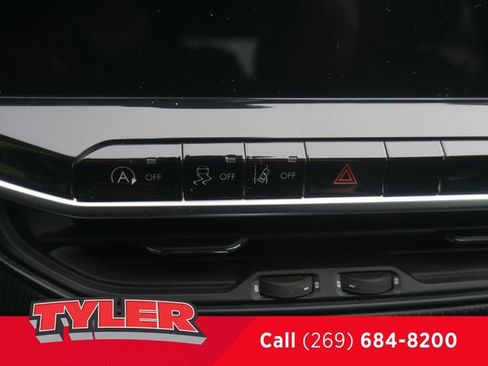 Used 2023 Jeep Compass Trailhawk w/ Trailhawk Elite Group AWD/4WD image 33