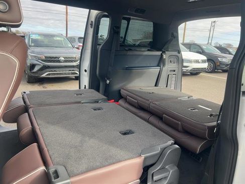 New 2025 Volkswagen ID. Buzz Pro S image 11