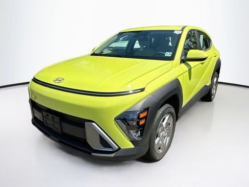 Used 2024 Hyundai Kona SE AWD/4WD image 8