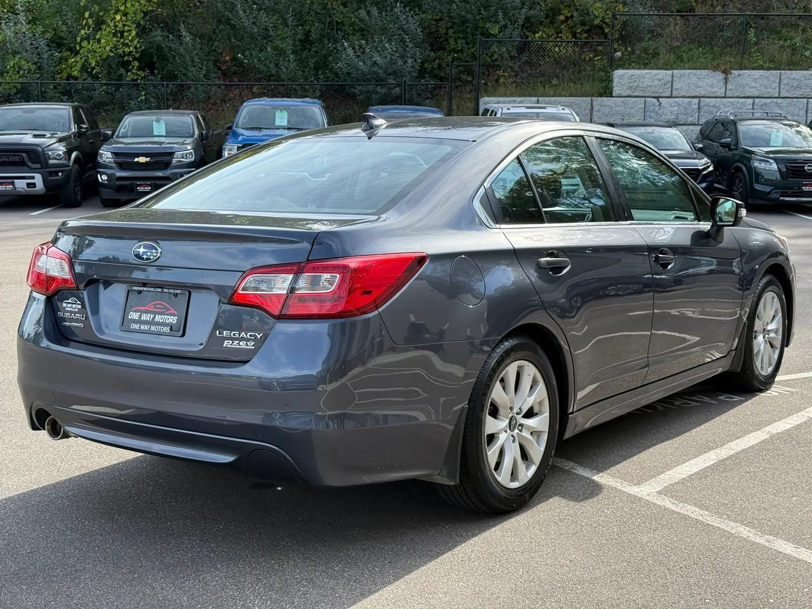 Used 2017 Subaru Legacy 2.5i Premium AWD/4WD image 5