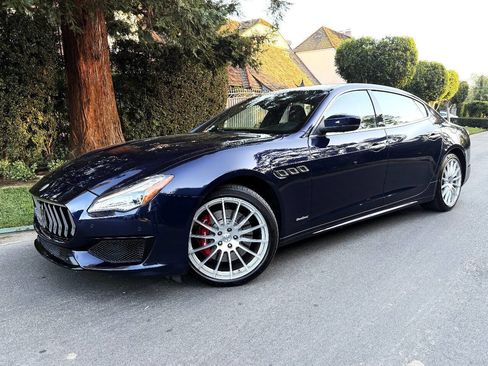 Used 2018 Maserati Quattroporte S GranSport image 3
