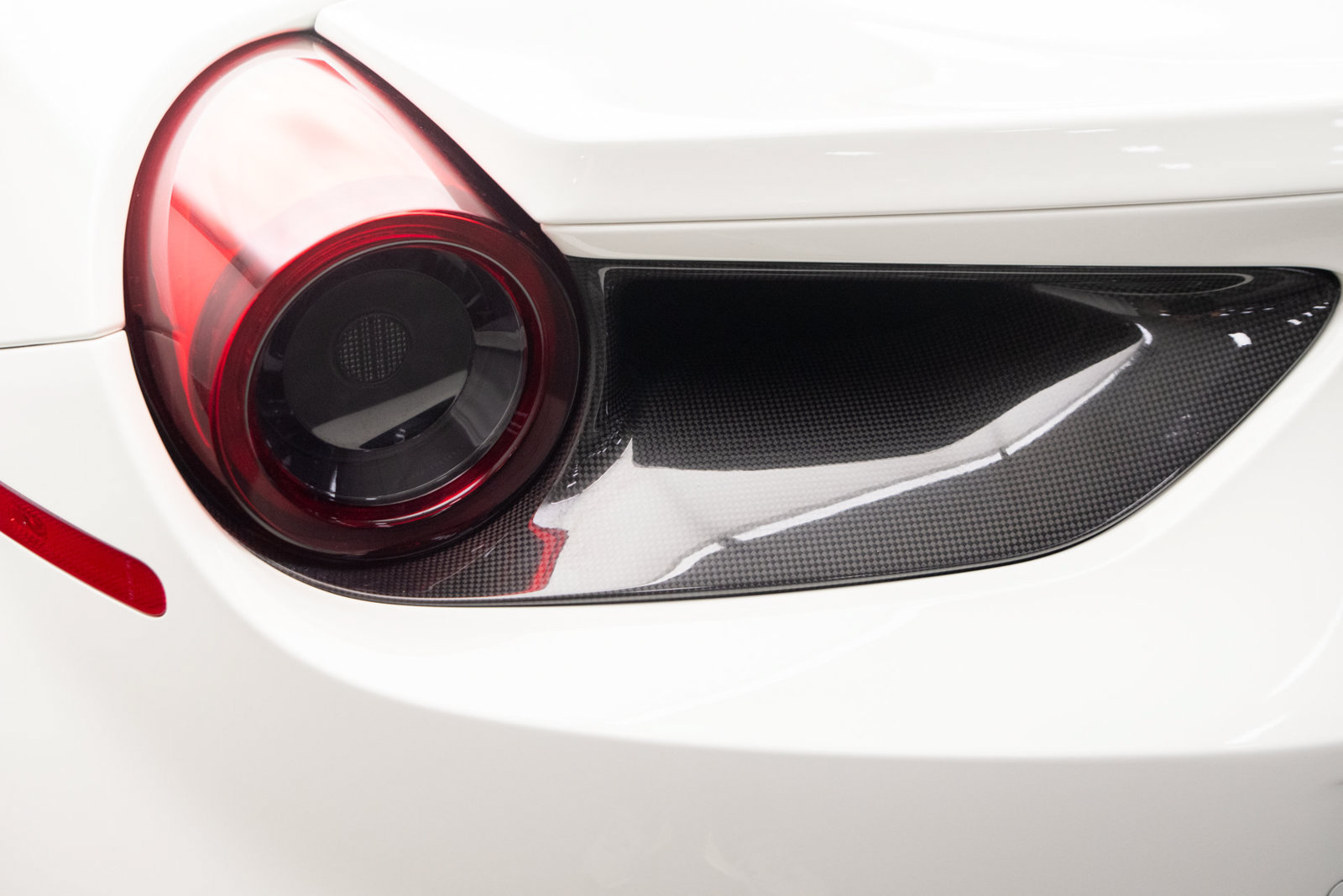 Used 2019 Ferrari 488 Spider RWD image 39