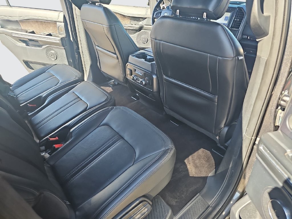 Used 2020 Ford Expedition Limited w/ Special Edition Package AWD/4WD image 12