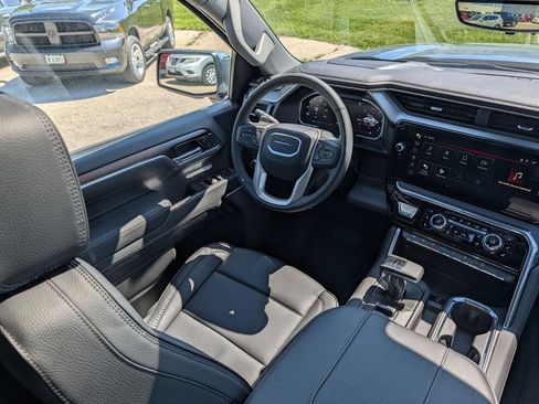New 2026 GMC Sierra 1500 Denali w/ Technology Package AWD/4WD image 9