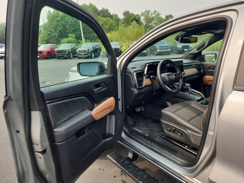 Certified 2026 GMC Canyon AT4 AWD/4WD image 10