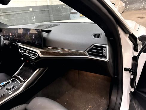 Used 2023 BMW i4 eDrive40 RWD image 18