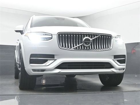 Used 2023 Volvo XC90 B6 Plus w/ Protection Package Premier image 37