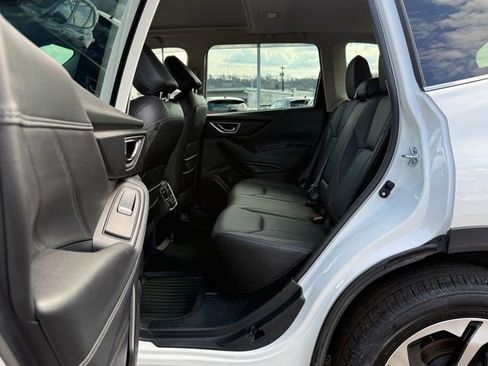Used 2024 Subaru Forester Touring w/ Convenience Package image 28