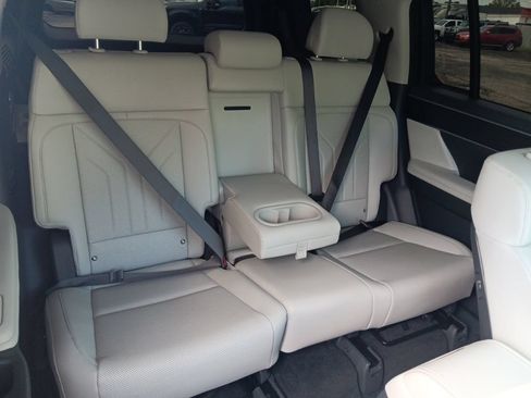 Used 2025 Hyundai Santa Fe SEL FWD image 37