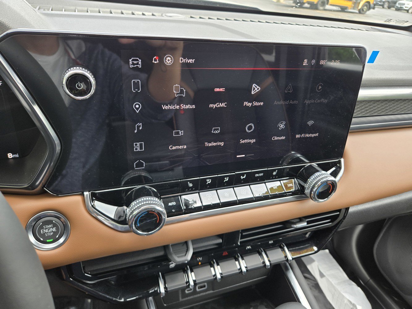 Certified 2026 GMC Canyon AT4 AWD/4WD image 8