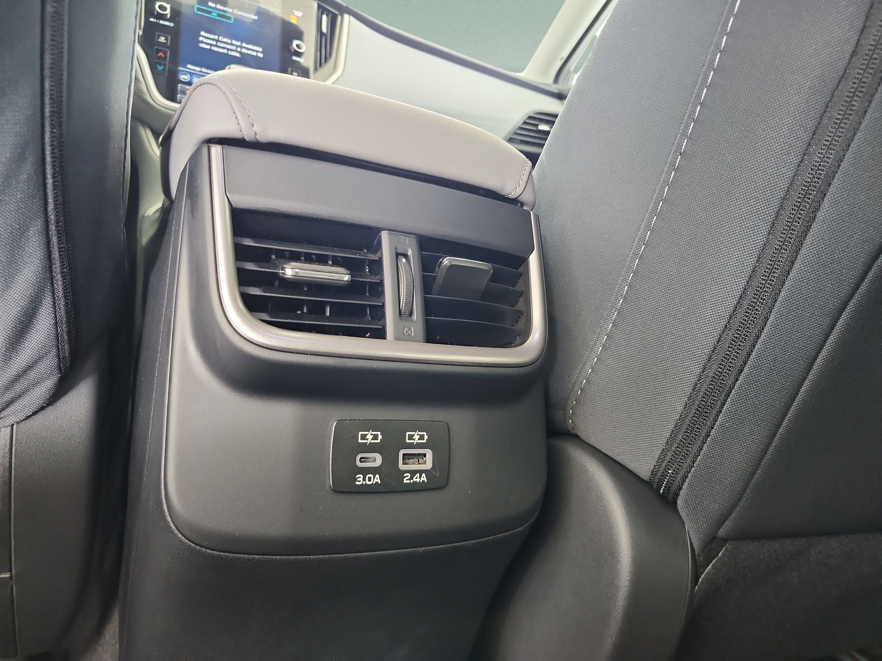 Used 2025 Subaru Outback Premium AWD/4WD image 19