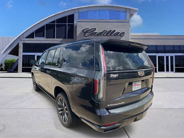 Used 2023 Cadillac Escalade ESV Sport Platinum AWD/4WD image 6