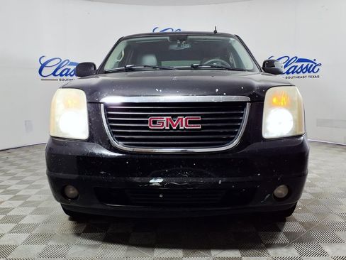 Used 2007 GMC Yukon SLT w/ SLT Preferred Equipment Group RWD image 3
