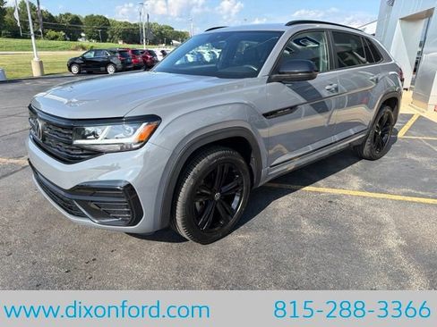 Used 2023 Volkswagen Atlas Cross Sport SEL R-Line AWD/4WD image 3