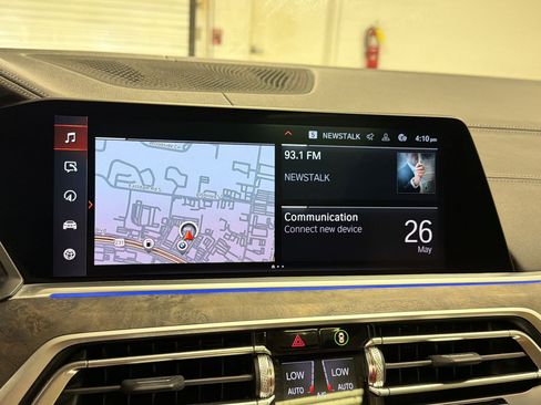 Certified 2022 BMW X5 sDrive40i w/ Premium Package RWD image 22