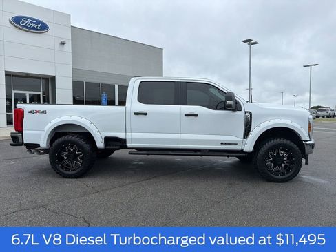 Used 2026 Ford F250 XLT AWD/4WD image 2