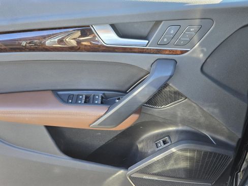 Used 2018 Audi Q5 Prestige image 32