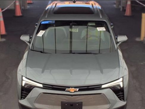 Used 2024 Chevrolet Blazer EV LT AWD/4WD image 2