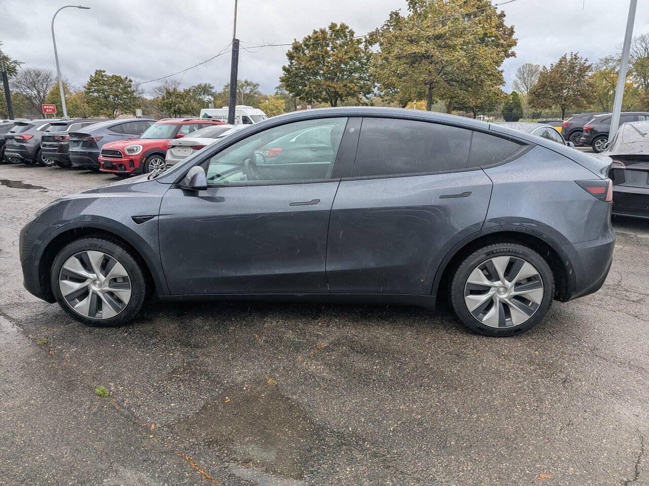 Used 2021 Tesla Model Y Long Range AWD/4WD image 4